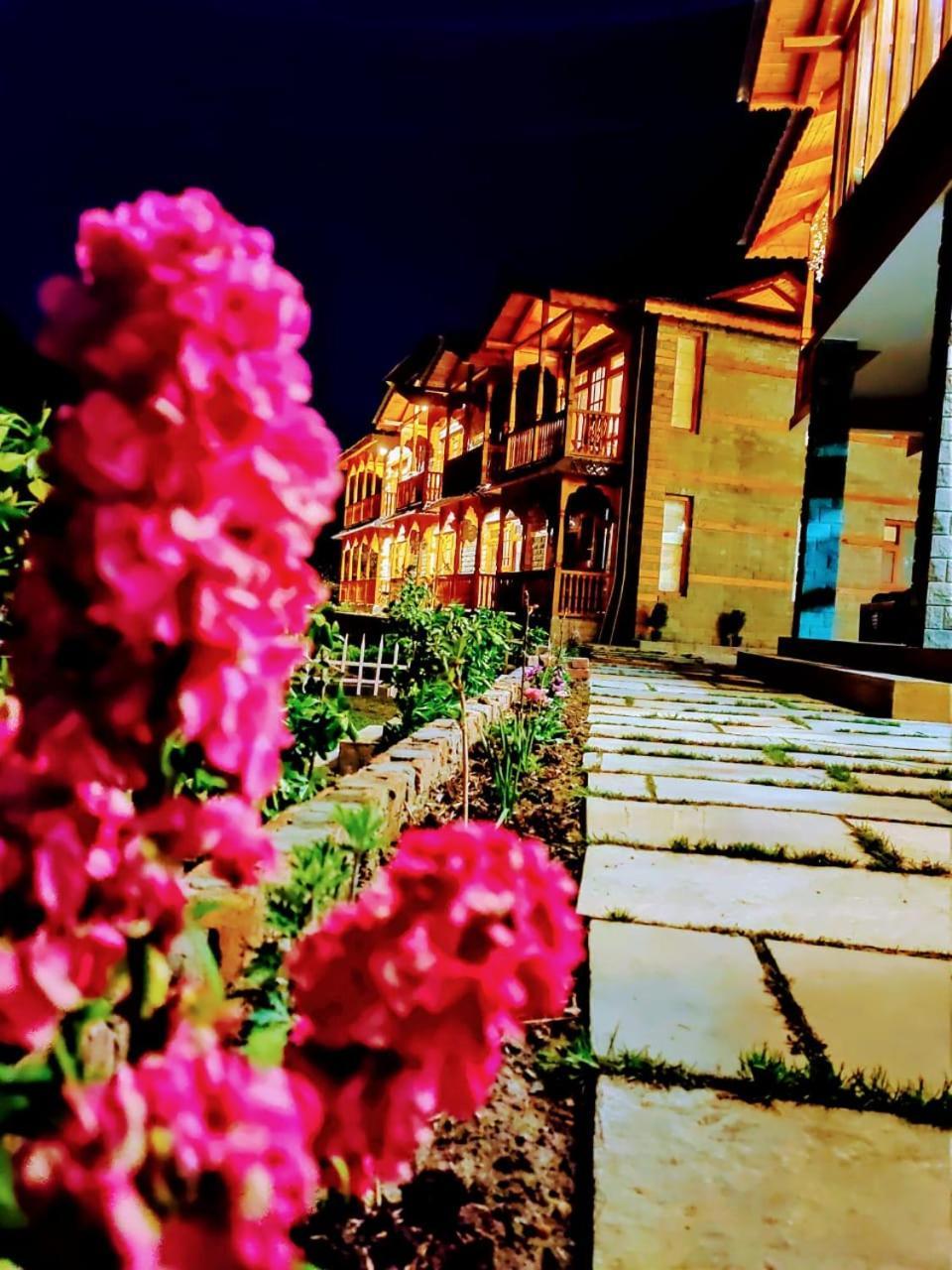 8Fold By Larisa, Jibhi Hotel Kültér fotó